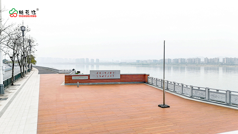 恰同學少年廣場